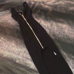 Skin tight black dress⭐️